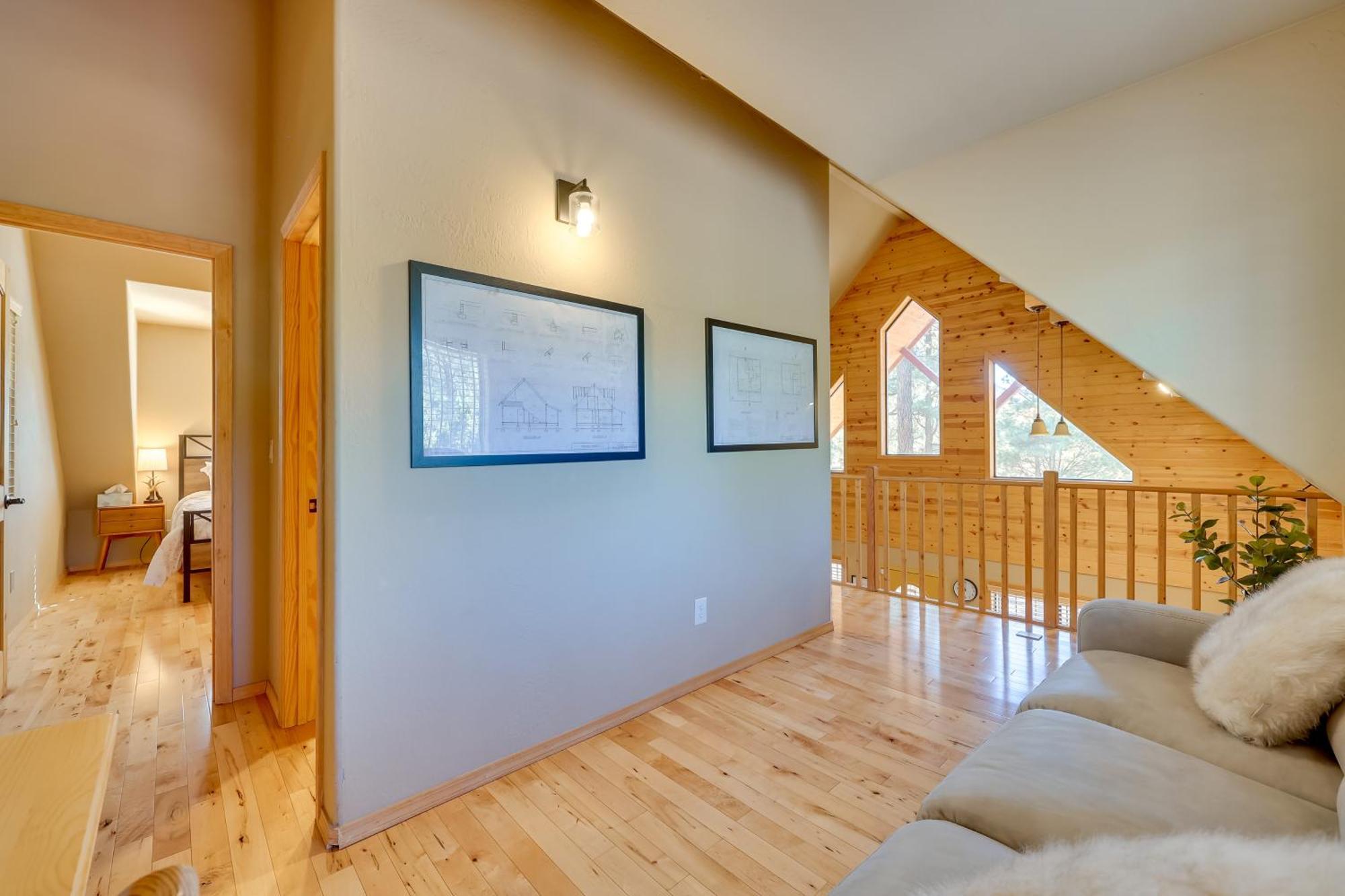 Dog-Friendly Nutrioso Cabin With Wraparound Porch! Exterior photo